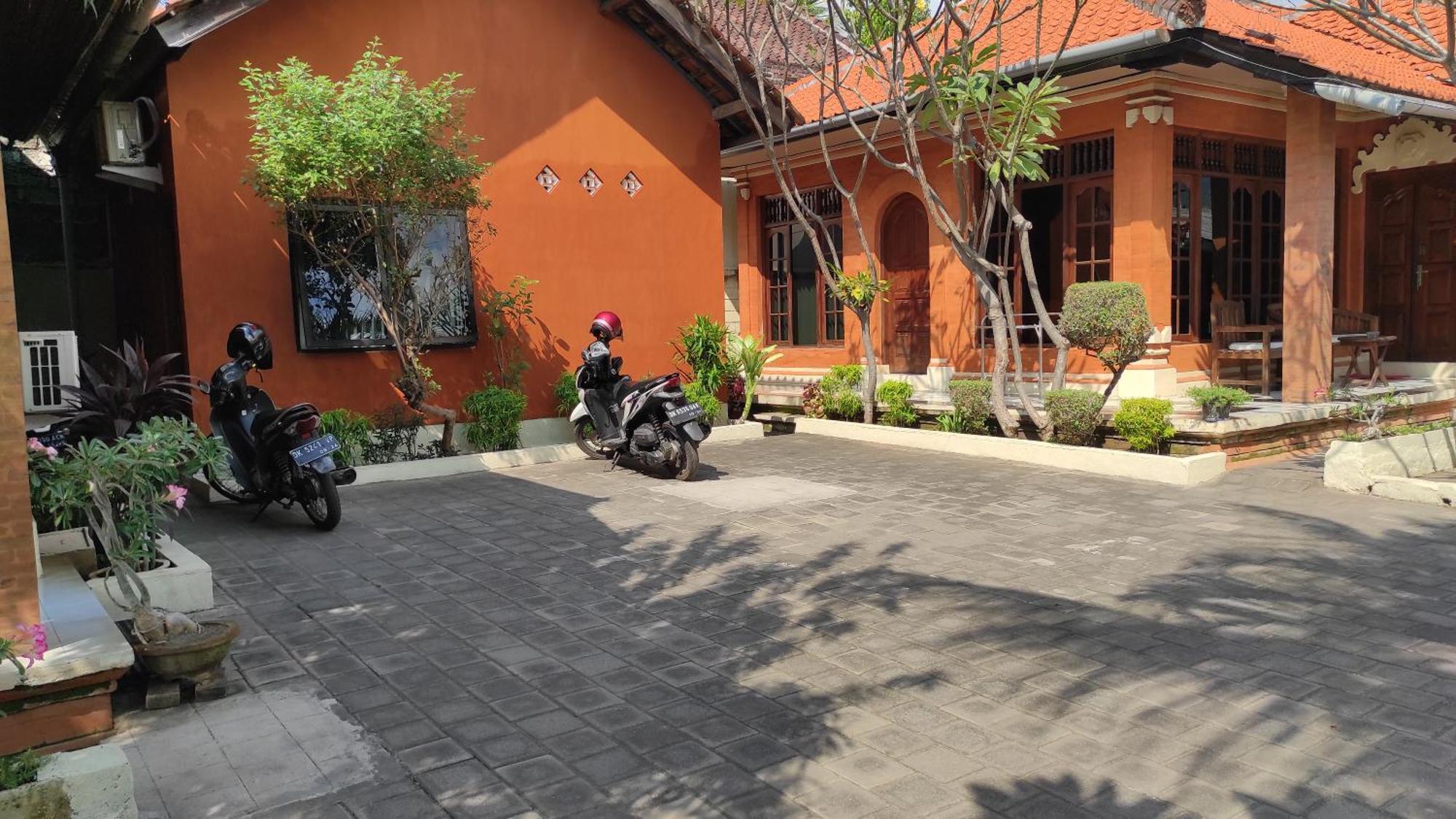 Keyani Bungalows Lovina Exterior foto